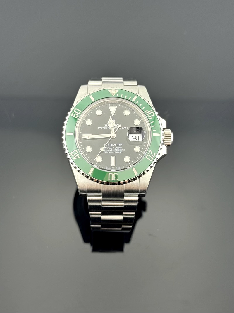 SUBMARINER REF. 126610LV