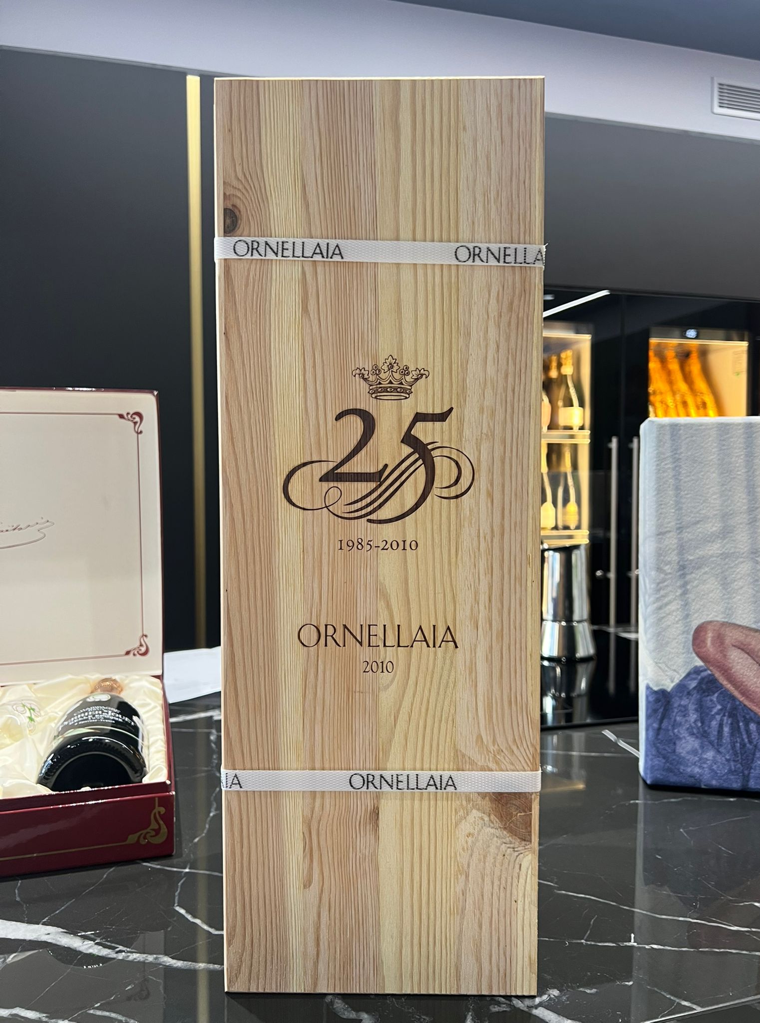"BOTTIGLIA RARA"ORNELLAIA 25°ANNIVERSARIO 1985/2010 CASSA LEGNHO MATHUSALEM 6L